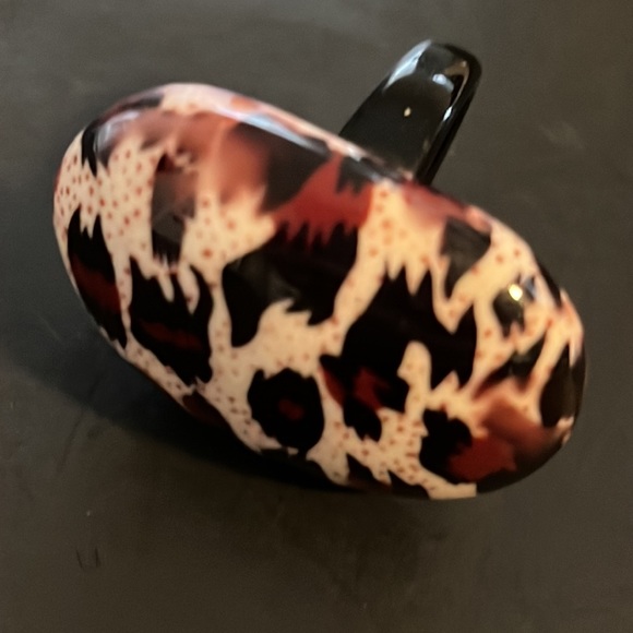 Lucite ring - Picture 5 of 6